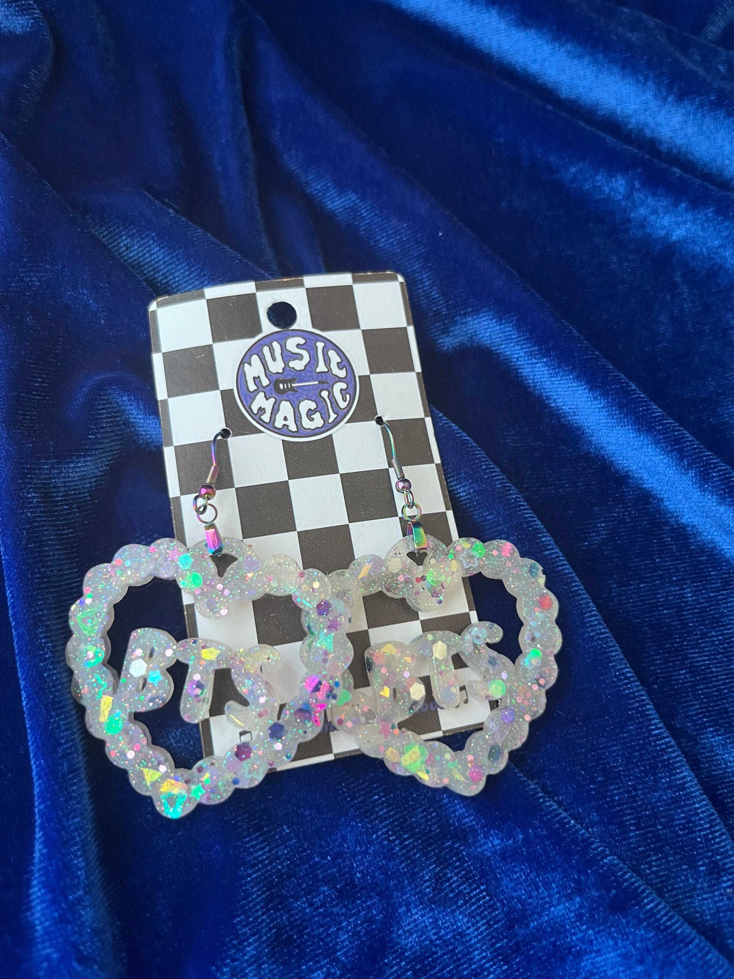 Scallop Heart Glitter BTS Heart Earrings