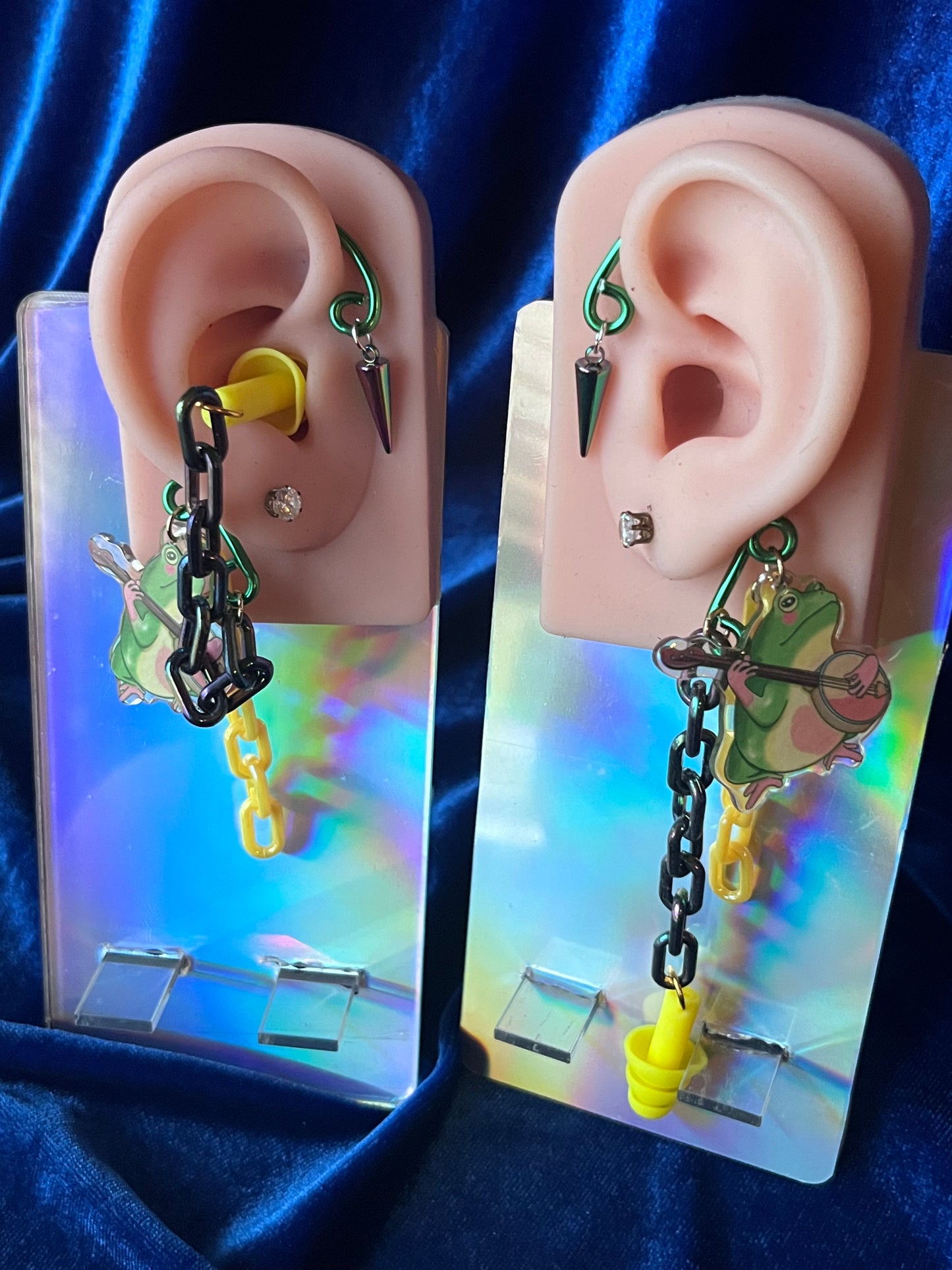 Ear Plug Ear Cuff Set - Banjo Frog