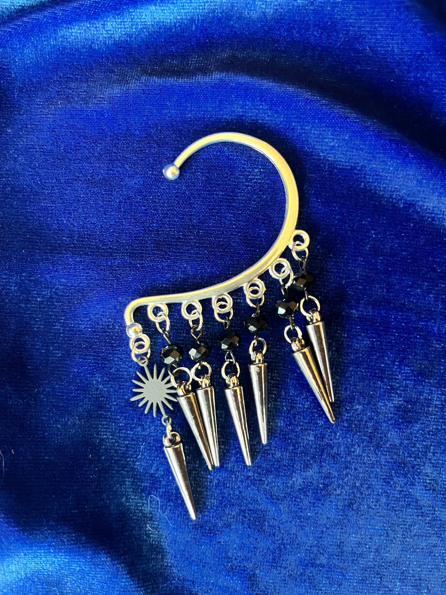 Ear Cuff Single - Gunmetal Spikes