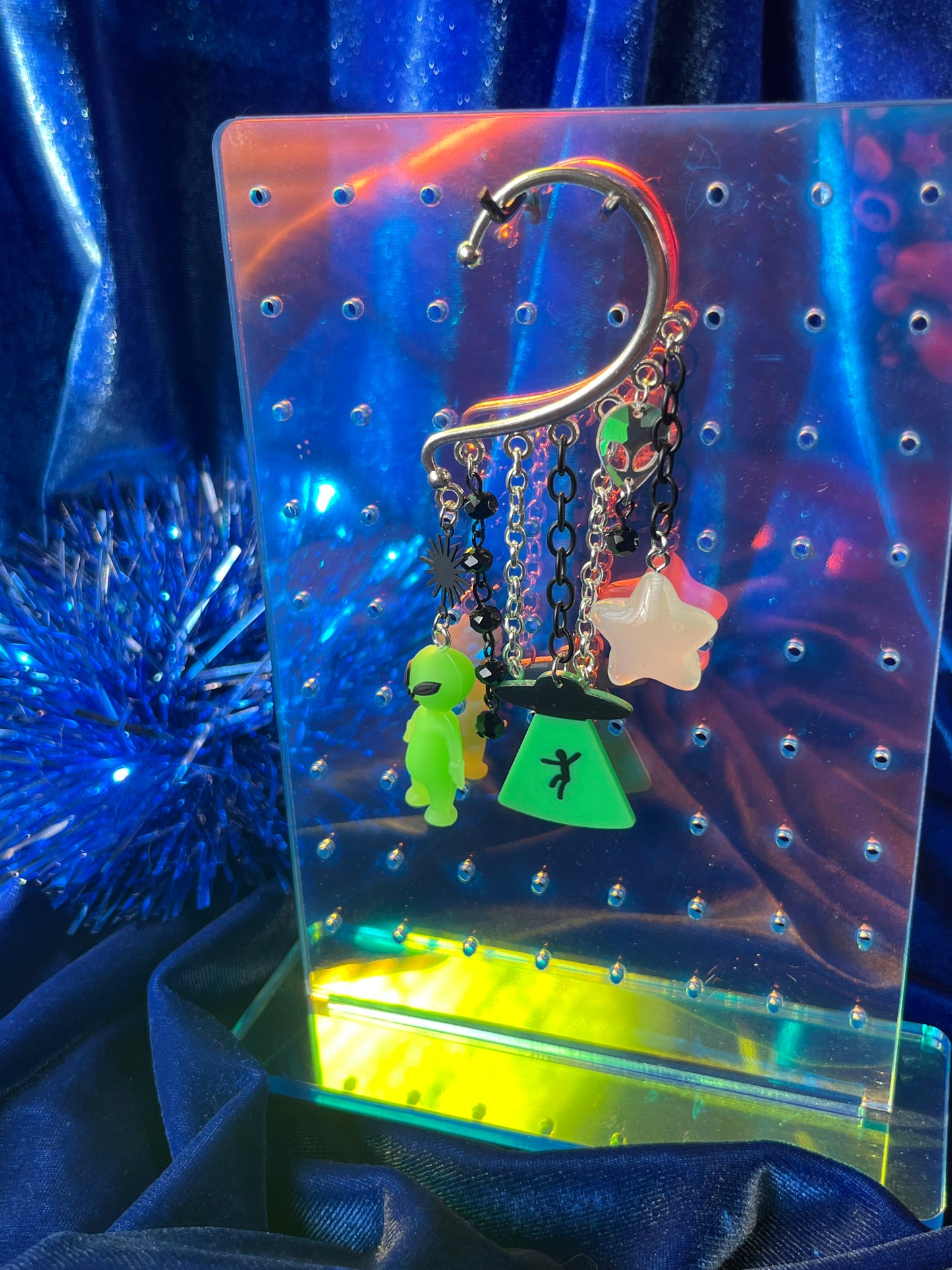 Ear Cuff Single - Alien Star