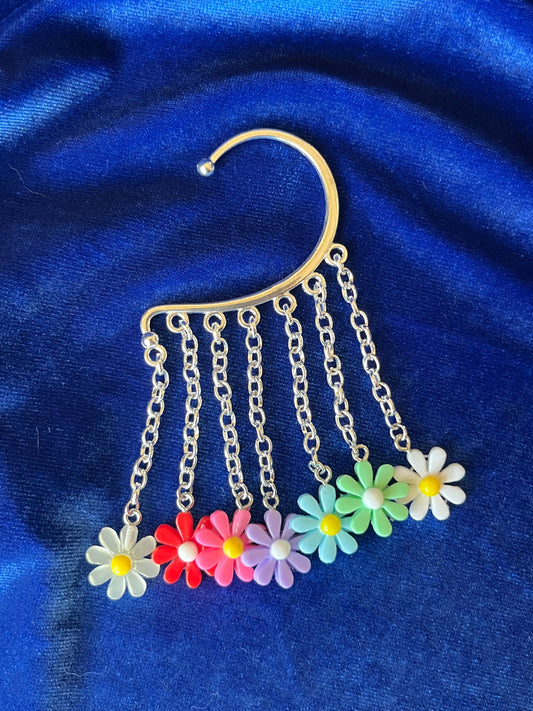 Ear Cuff Single - Spring Daisy