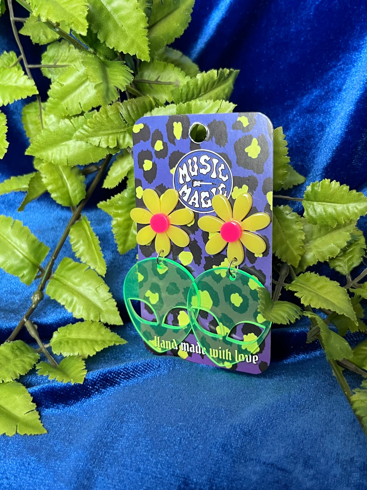 Daisy Stud Alien Earrings