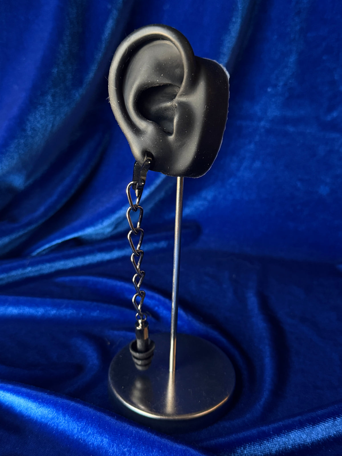 Ear Plug Earrings - Spiked Gunmetal Heart Hoops